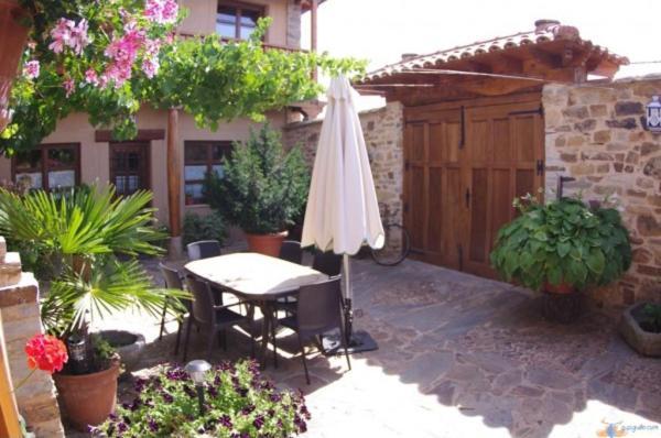 Hotel Rural La Veleta Murias de Rechivaldo 외부 사진