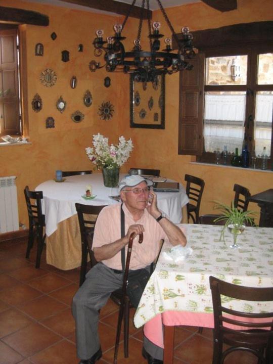 Hotel Rural La Veleta Murias de Rechivaldo 외부 사진